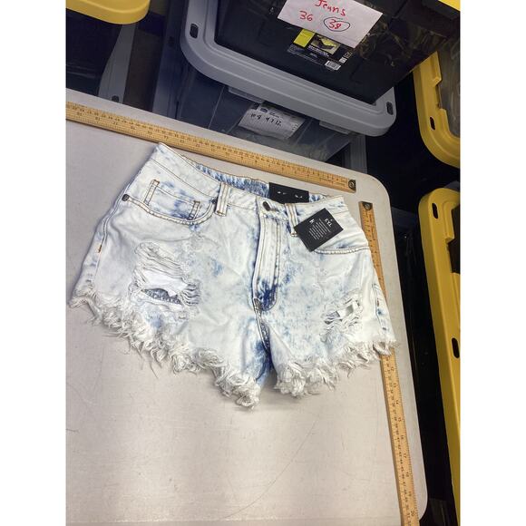 HT DENIM Vintage Cut-off Short Wash Light Blue Size 3 for Women NWT - Picture 2 of 5